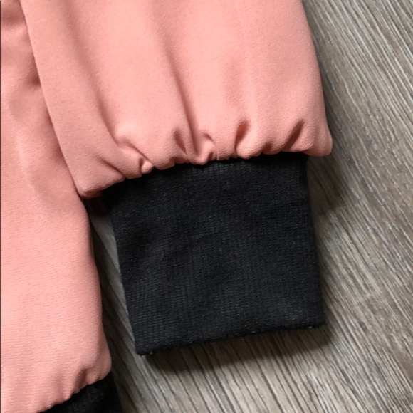 Bobeau long sleeved blouse Size Small - Picture 4 of 7